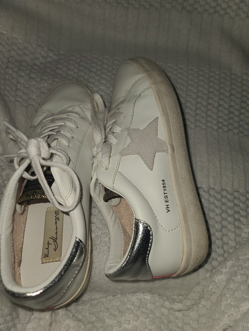 White Leather Star Accent Sneakers with Silver Heel
